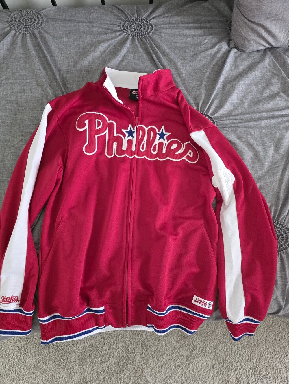 Phillies Men's Red Full-Zip Jacket. Size M